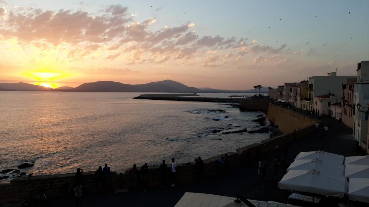 Waterfront Apartment Alghero Luaran gambar